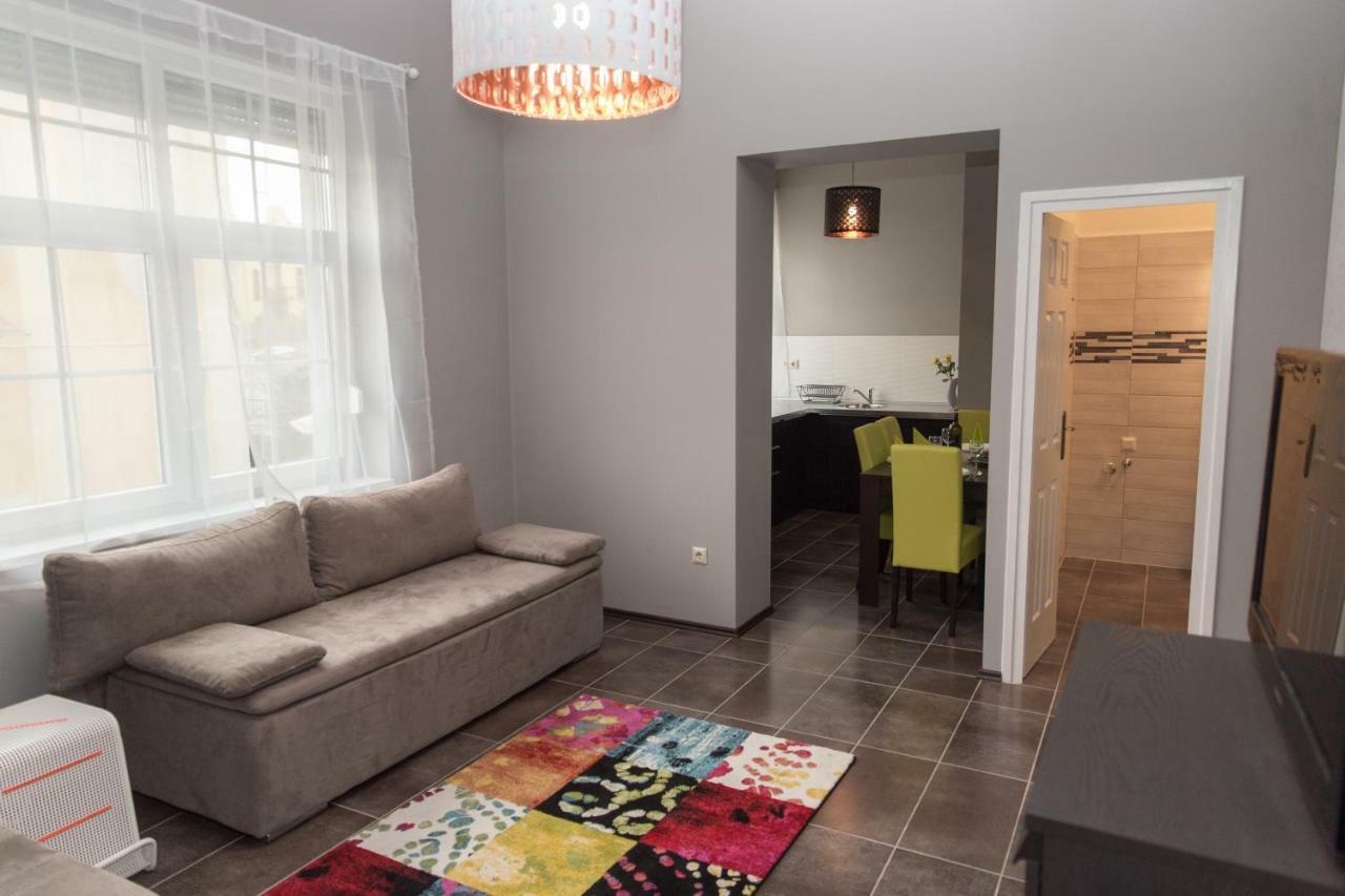 Deakvilla37 Apartman Eger Bagian luar foto